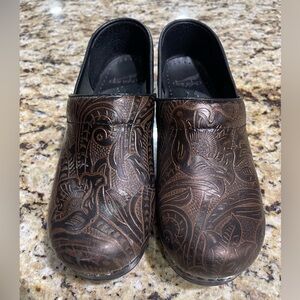 Dansko clogs, Copper/ Brown color size 40